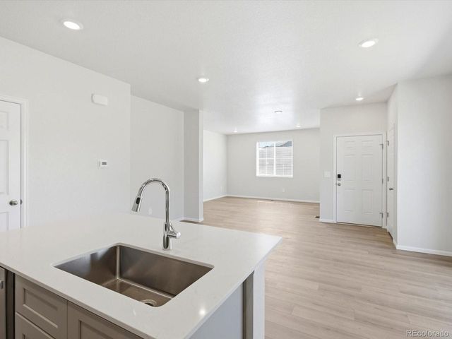 2213 E 164th Ave, Thornton, CO 80602