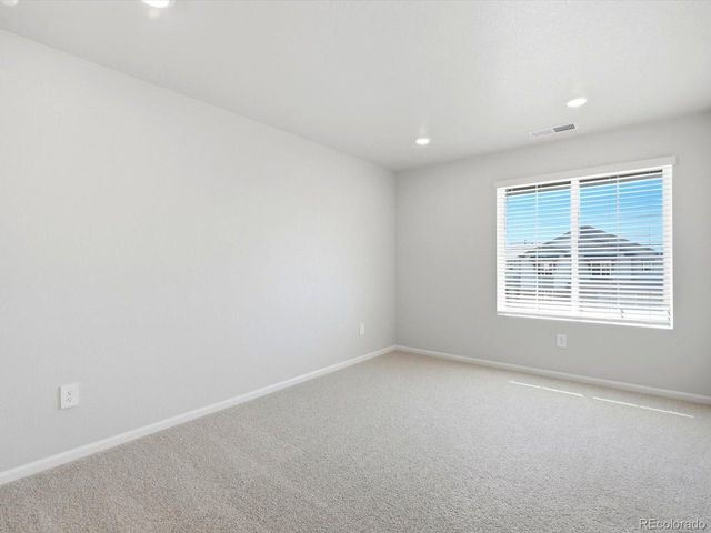 2213 E 164th Ave, Thornton, CO 80602