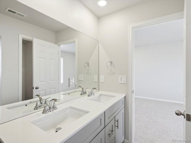 2213 E 164th Ave, Thornton, CO 80602