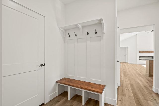 1356 KIOWA CT, Boonville, MO 65233