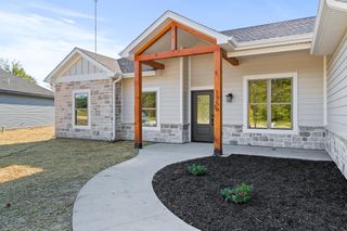 1356 KIOWA CT, Boonville, MO 65233