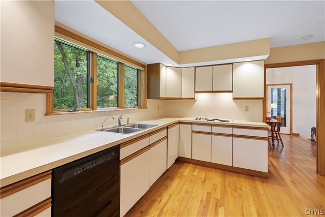 7936 Halite Course, Manlius, NY 13066