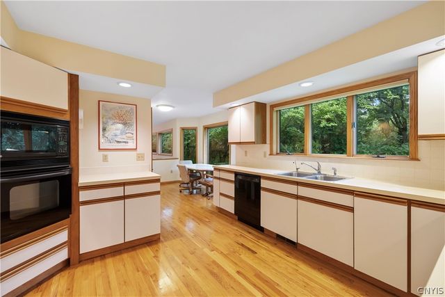 7936 Halite Course, Manlius, NY 13066