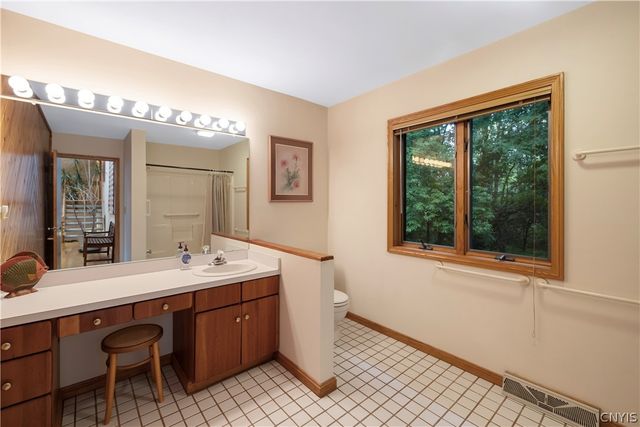 7936 Halite Course, Manlius, NY 13066