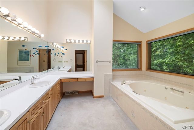 7936 Halite Course, Manlius, NY 13066