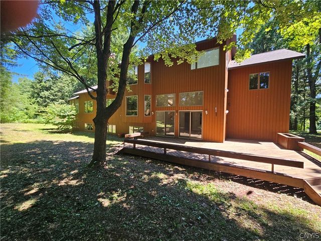 7936 Halite Course, Manlius, NY 13066