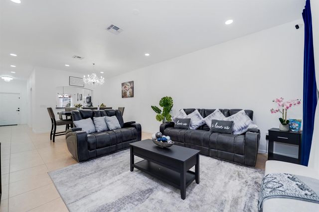 14190 Fall Creek Court, Naples, FL 34114