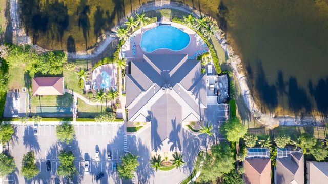 14190 Fall Creek Court, Naples, FL 34114