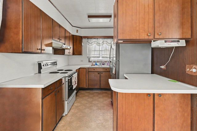815 N Francis Avenue, Lansing City, MI 48912