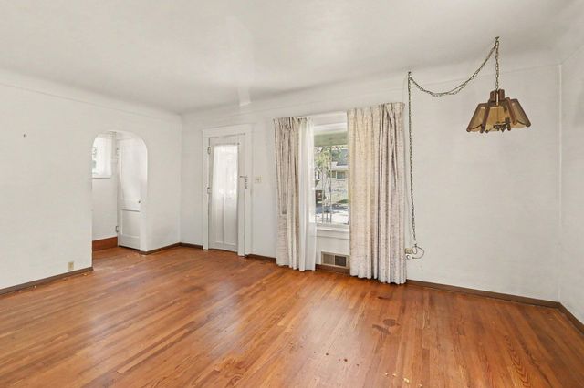 815 N Francis Avenue, Lansing City, MI 48912