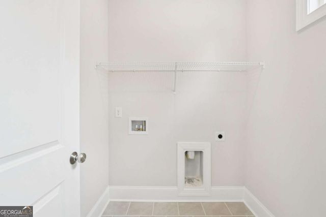 182 Herring Drive, Hoschton, GA 30548