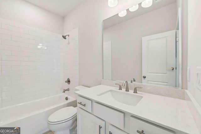 182 Herring Drive, Hoschton, GA 30548