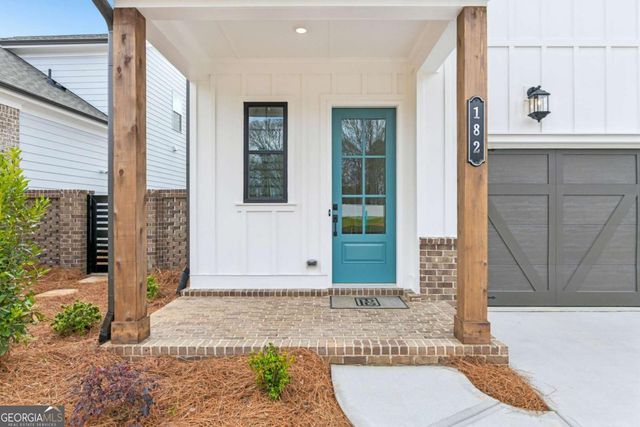 182 Herring Drive, Hoschton, GA 30548