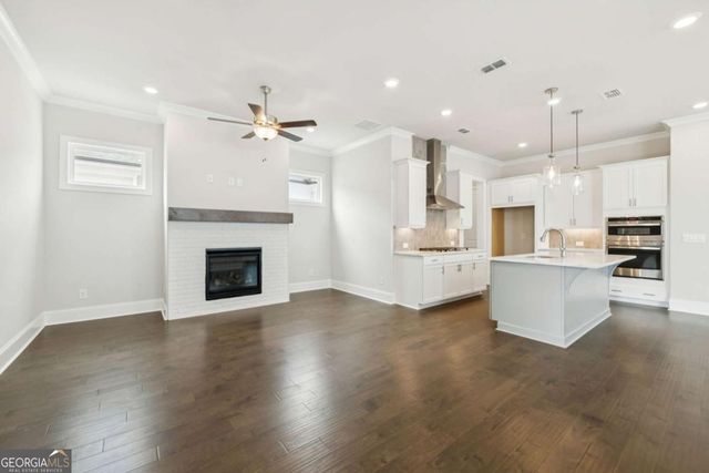 182 Herring Drive, Hoschton, GA 30548