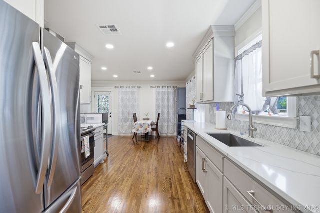 804 S Jamestown Avenue, Tulsa, OK 74112