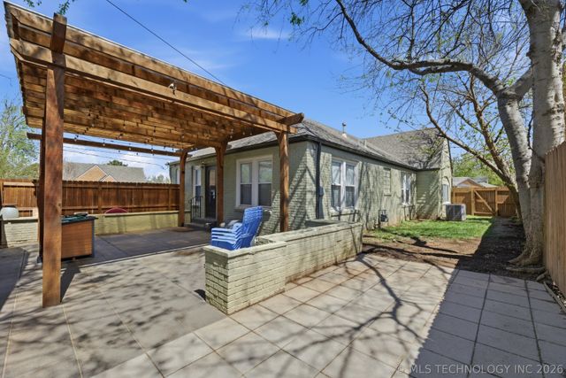 804 S Jamestown Avenue, Tulsa, OK 74112