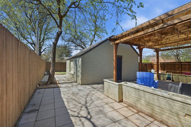 804 S Jamestown Avenue, Tulsa, OK 74112