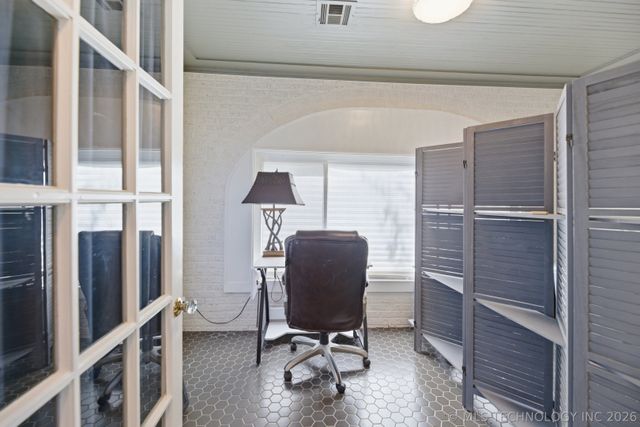 804 S Jamestown Avenue, Tulsa, OK 74112