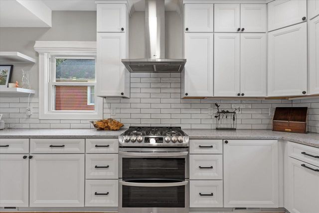 1505 St Charles STREET, Wauwatosa, WI 53213