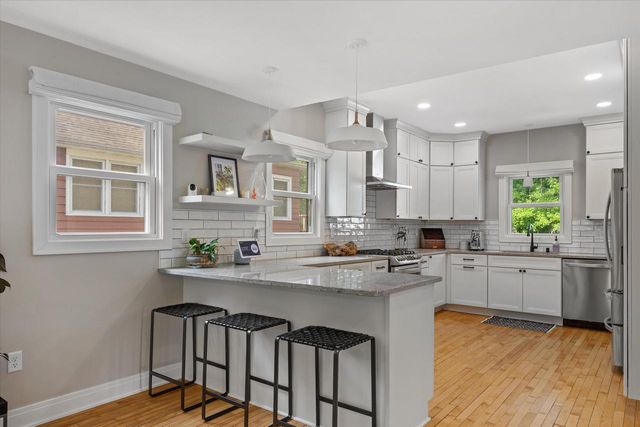 1505 St Charles STREET, Wauwatosa, WI 53213