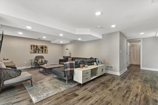 1505 St Charles STREET, Wauwatosa, WI 53213