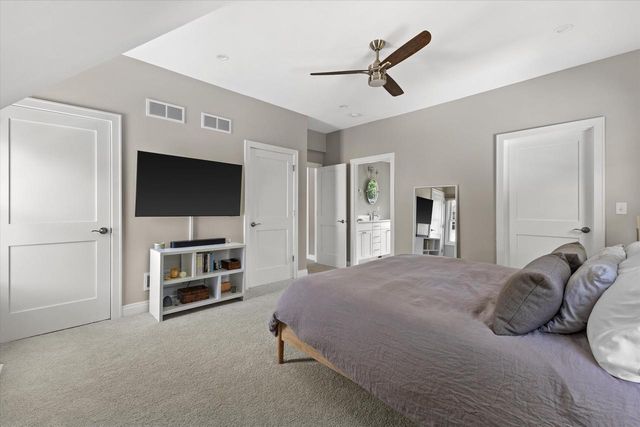 1505 St Charles STREET, Wauwatosa, WI 53213