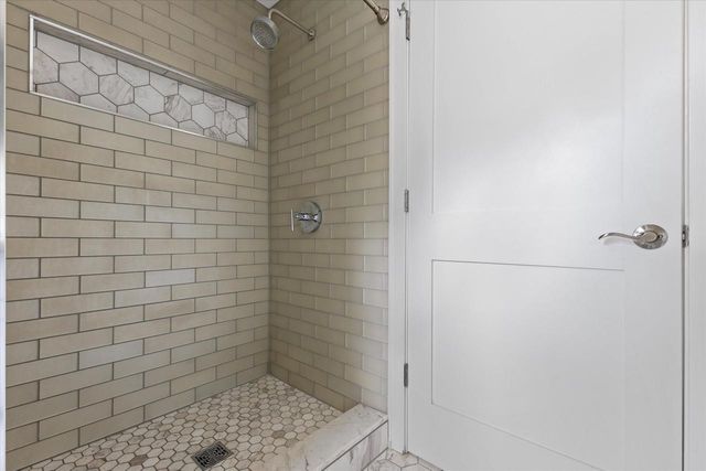 1505 St Charles STREET, Wauwatosa, WI 53213
