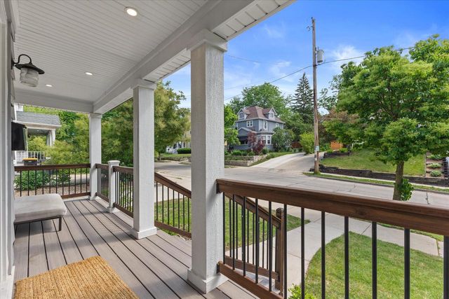 1505 St Charles STREET, Wauwatosa, WI 53213