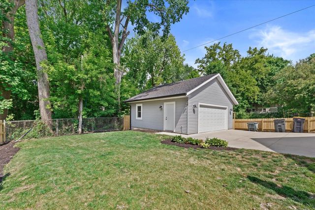 1505 St Charles STREET, Wauwatosa, WI 53213