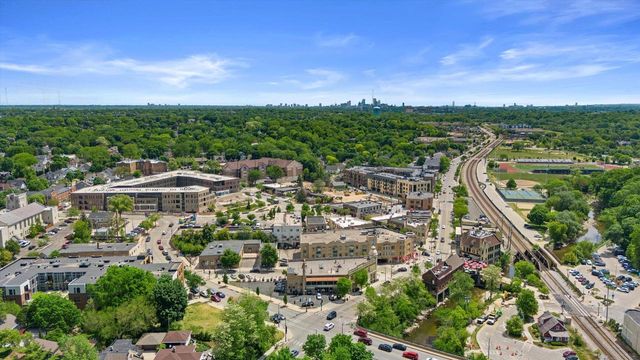 1505 St Charles STREET, Wauwatosa, WI 53213