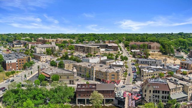 1505 St Charles STREET, Wauwatosa, WI 53213