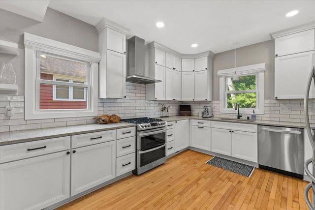 1505 St Charles STREET, Wauwatosa, WI 53213