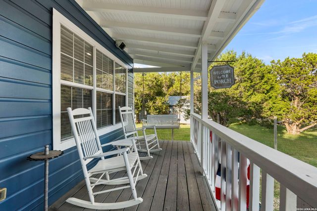 1283 Rocky Creek Dr, Canyon Lake, TX 78133