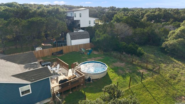 1283 Rocky Creek Dr, Canyon Lake, TX 78133