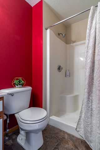 209 E Price Street 301, Eldridge, IA 52748