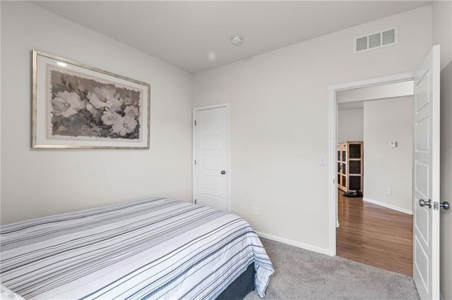 513 SE Carson Drive, Blue Springs, MO 64014