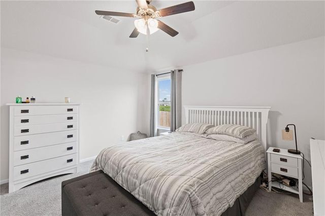 513 SE Carson Drive, Blue Springs, MO 64014