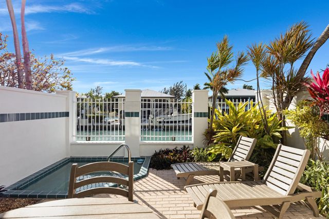 7017 Harbor Village Drive, Duck Key, FL 33050