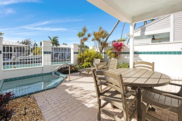 7017 Harbor Village Drive, Duck Key, FL 33050