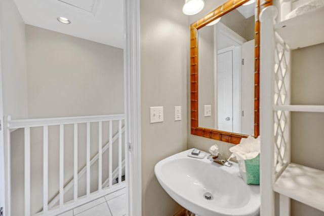 7017 Harbor Village Drive, Duck Key, FL 33050