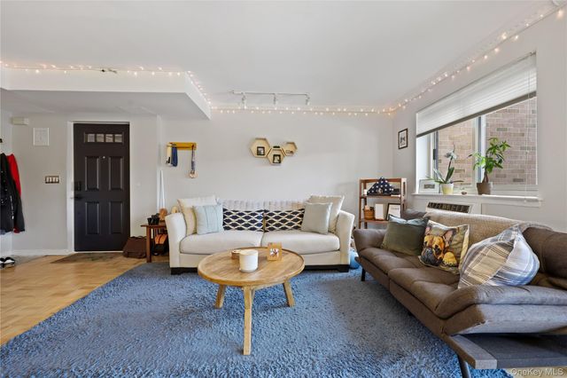 330 Central Avenue F3, Scarsdale, NY 10583