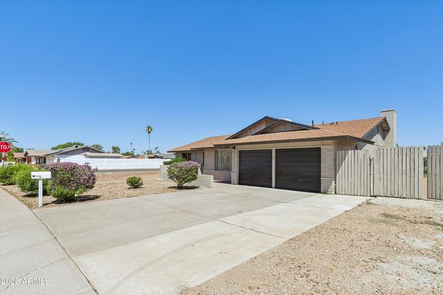3020 W HARTFORD Drive, Phoenix, AZ 85053