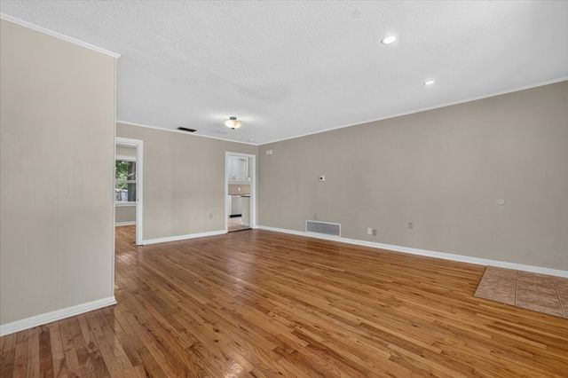 1030 Isla, Stephenville, TX 76401