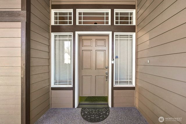 13915 SE 238th Place, Kent, WA 98042