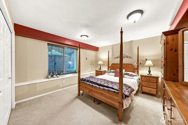 13915 SE 238th Place, Kent, WA 98042