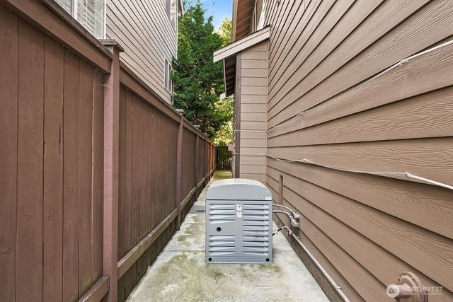 13915 SE 238th Place, Kent, WA 98042