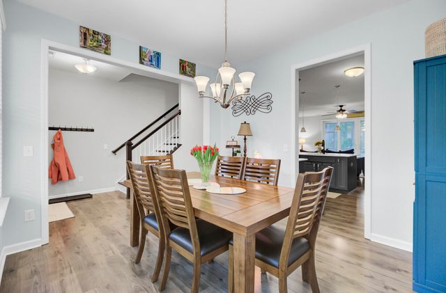 1087 Magnolia Warbler Way, Ravenel, SC 29470