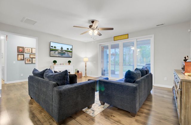 1087 Magnolia Warbler Way, Ravenel, SC 29470
