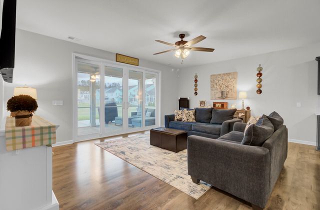 1087 Magnolia Warbler Way, Ravenel, SC 29470