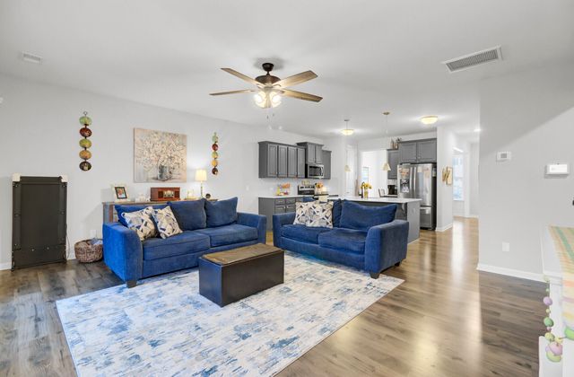1087 Magnolia Warbler Way, Ravenel, SC 29470